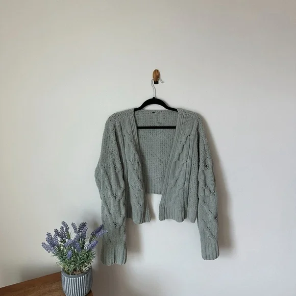 Green knitted cardigan - Picture 3 of 5